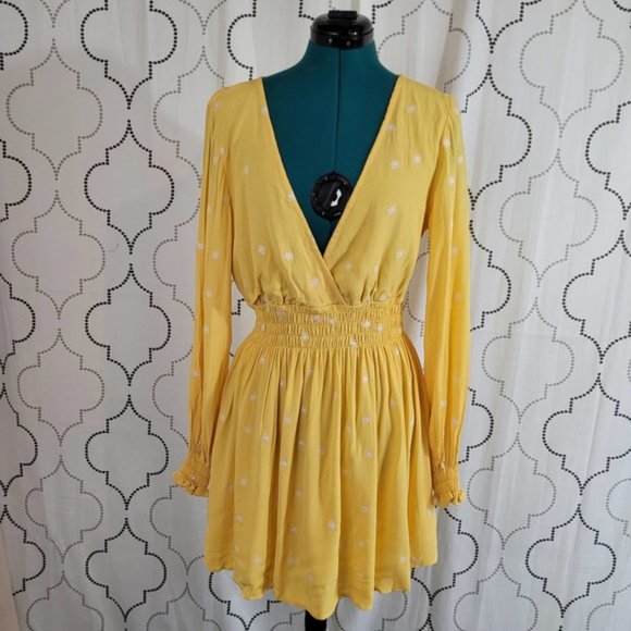 For Love and Lemons Chiquita Long Sleeve Dress in Daisy - Size Large - Picture 2 of 9